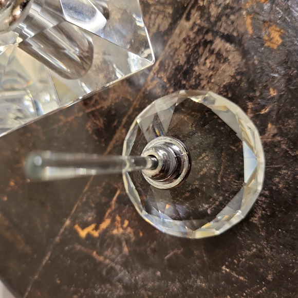 Large Vintage Crystal Perfume Bottle with Snuffer Diamond Stopper - Picture 13 of 13